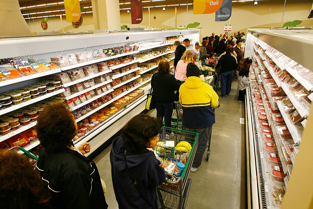 Tesco Opens First Of Its 'Fresh And Easy' Stores In L.A
