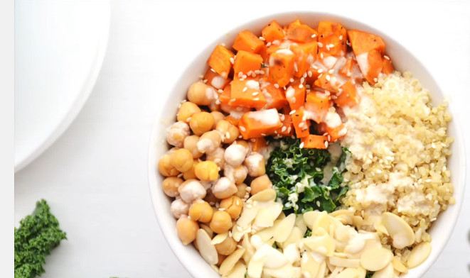 Kale Salad Bowl | HEALTHY LUNCH IDEAS