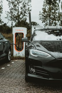 The Benefits of Driving an Electric Vehicle