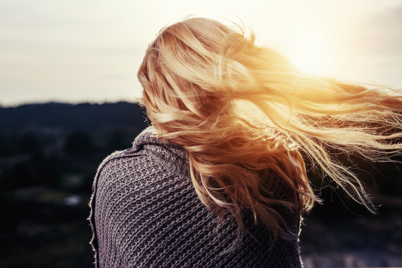 How To Keep Your Hair Healthy In Winter