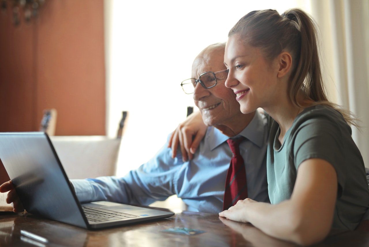 How Online Health Tools Can Help Adult Children and their Senior Parents 