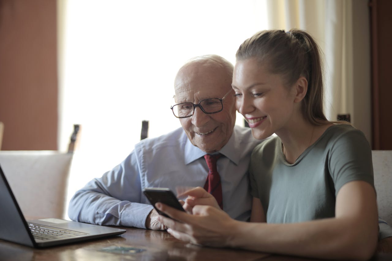 How Older Adults Could Benefit From Web-Based Chats