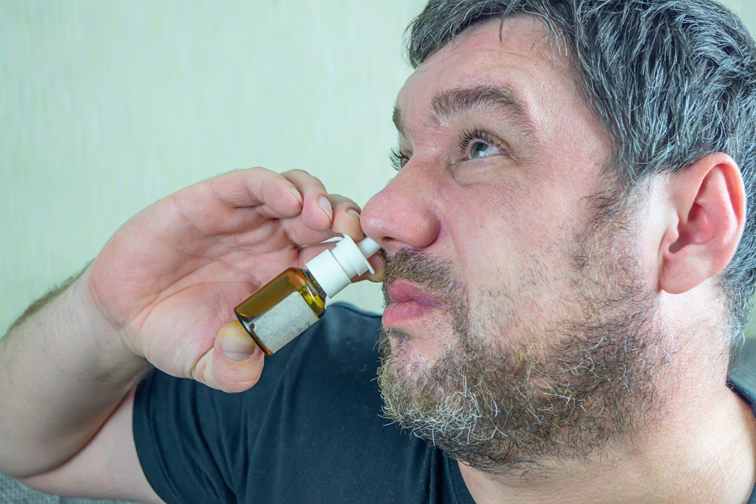 Oxytocin Nasal Spray Help Doctors Treat Lonely People